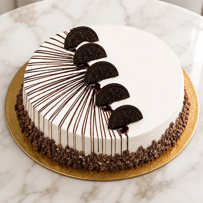 Oreo Cake 1 Kg with Chocolate Sponge & Cookie Crunch - Cake Delivery in GiftsGhaziabad