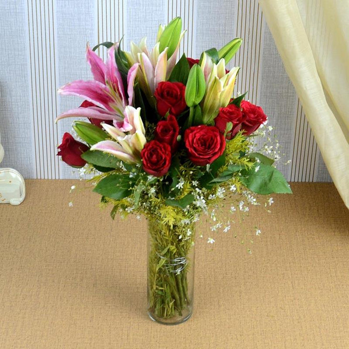Exotic arrangement of flowers - Flower Delivery in GiftsGhaziabad