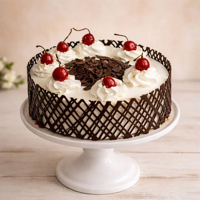 500g Black Forest Cream Cake - Cake Delivery in GiftsGhaziabad