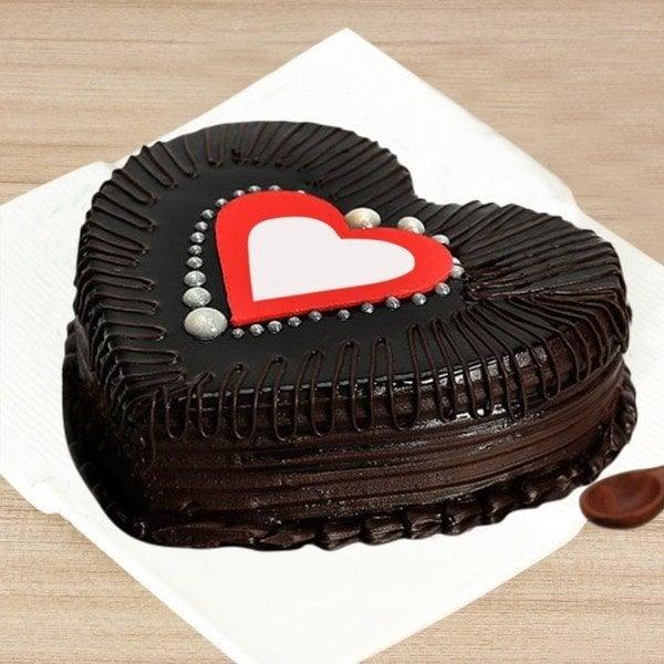 Half Kg Heart Chocolate Truffle Cake - Cake Delivery in GiftsGhaziabad