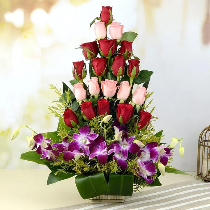 Shades of Love Basket - Flower Delivery in GiftsGhaziabad