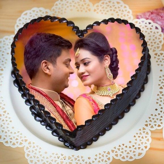 Heart-Shaped Anniversary Cake 1kg - Cake Delivery in GiftsGhaziabad