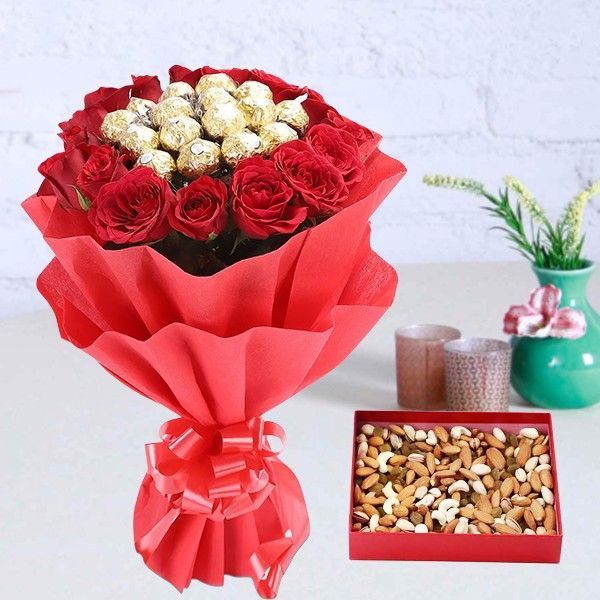 Rocher N Roses Bouquet With Dry Fruits
