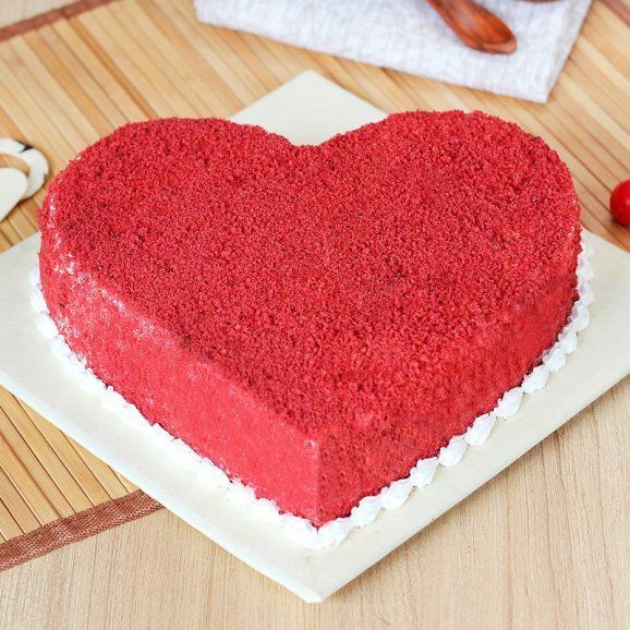 Half Kg Red Velvet Heart Shaped Cake