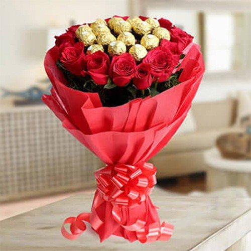Flowers and Chocolate: Roses N Rocher Chocolate Bouquet