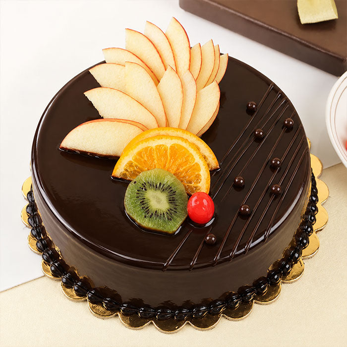 Chocolate Cake with Fresh Fruit Toppings Half Kg