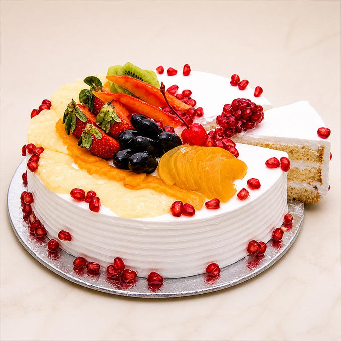 Fruit Fresca Half Kg Cake with Fresh Fruit Topping - Cake Delivery in GiftsGhaziabad