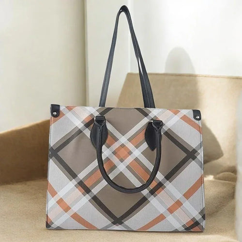 Handcrafted Women's Handbag For Office & College Online Gift Delivery