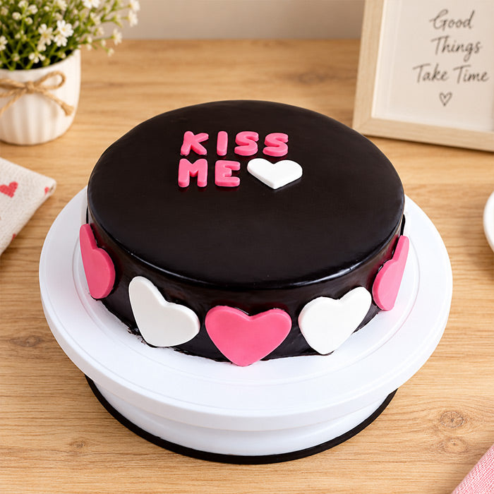 Kiss Me Fondant Chocolate Truffle Cake Half Kg