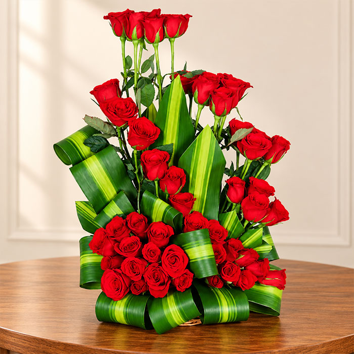 RED ROSES ARRANGEMENT
