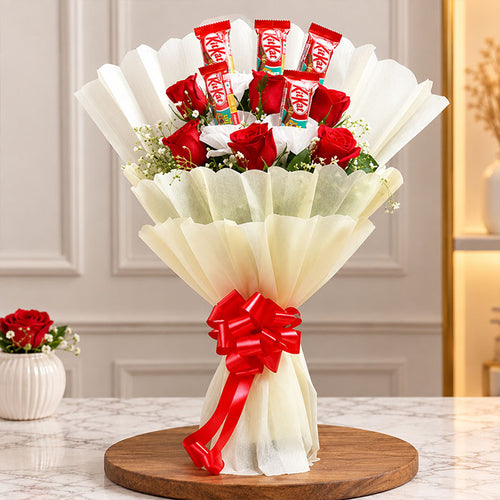 Red Rose Bouquet with 5 KitKat Chocolates