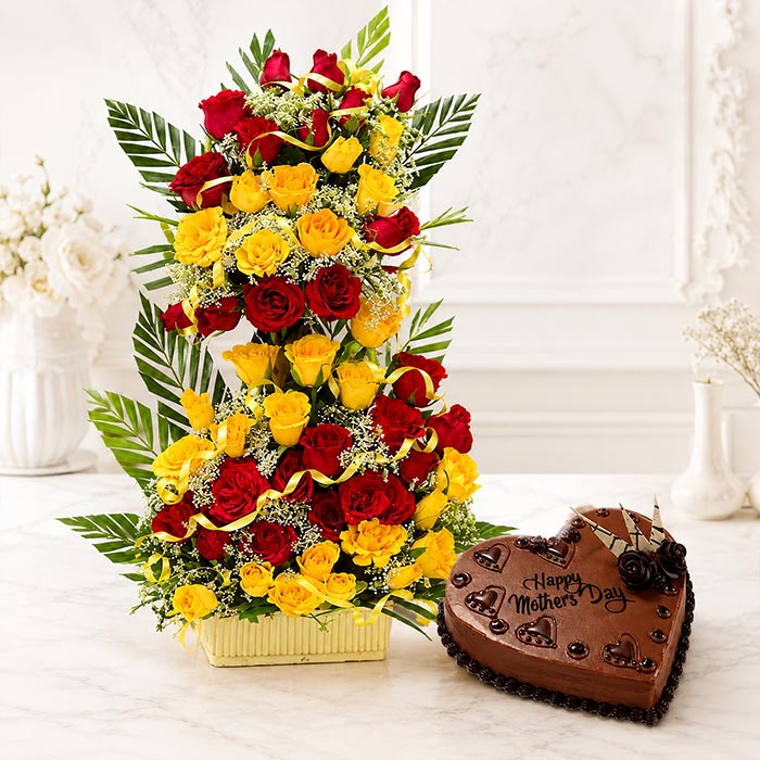 Rosy Hamper With Cake
