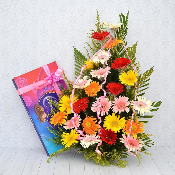 Delightful Hamper - Flower Delivery in GiftsGhaziabad