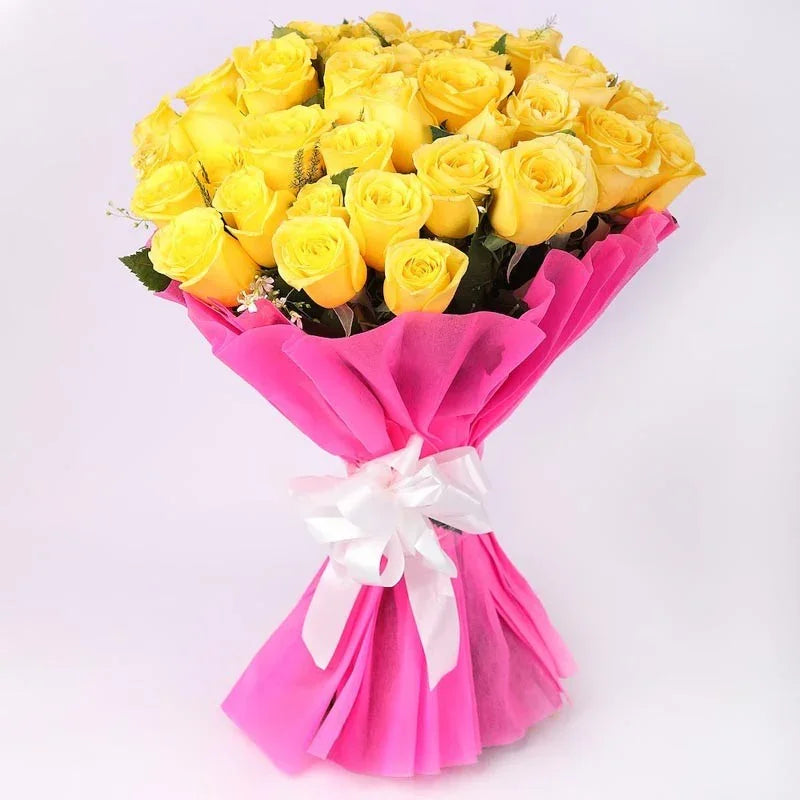 Elegant Yellow Roses Bunch