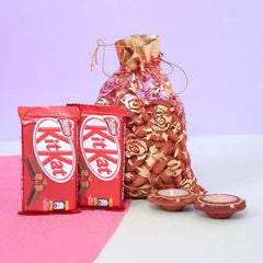 Karwa Chauth gift hampers for wife and husband online at OyeGifts