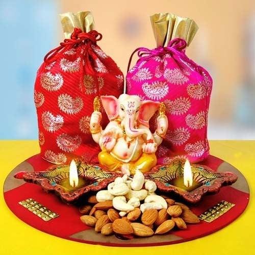 Dryfruits N Diya Tray