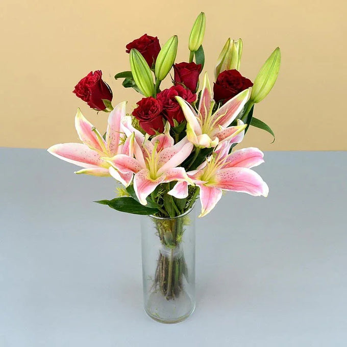 Roses & Lilies in a Vase - Flower Delivery in GiftsGhaziabad