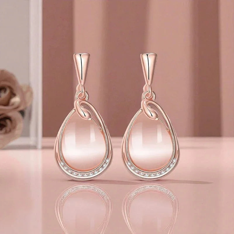 Stylish Rose gold plated crystal bracelet for women and girls