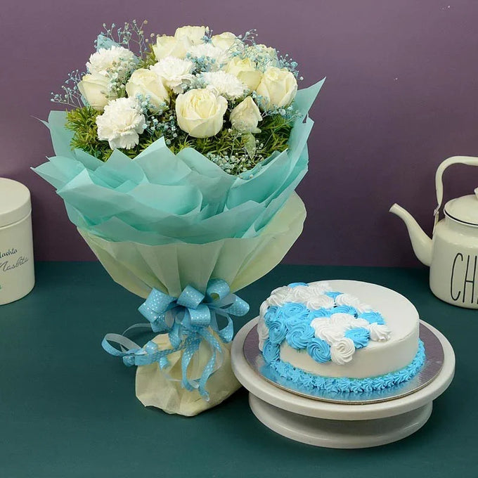 White Blooms & Floral Cake - Flower Delivery in GiftsGhaziabad