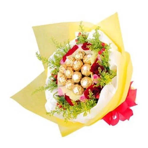 Ferrero Rocher Chocolate Bouquet with Roses - Flower Delivery in GiftsGhaziabad