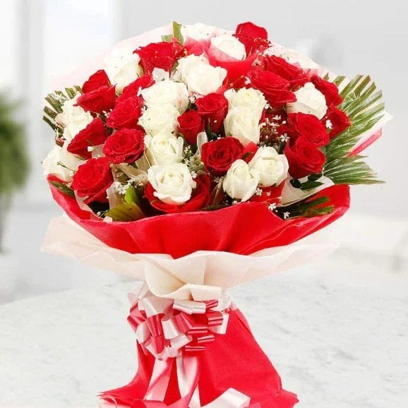 Red & White Rose Bouquet Arrangement - Flower Delivery in Kalyani