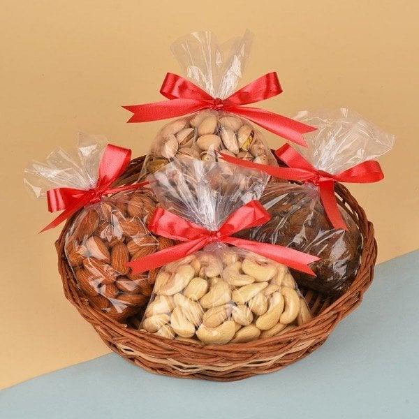 Mixed Dry Fruits Basket with Almonds, Cashews, Raisins & Pistachios