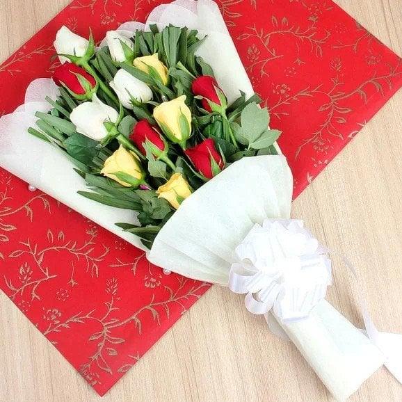 Mixed Rose Bouquet with 12 Fresh Roses - Flower Delivery in GiftsGhaziabad