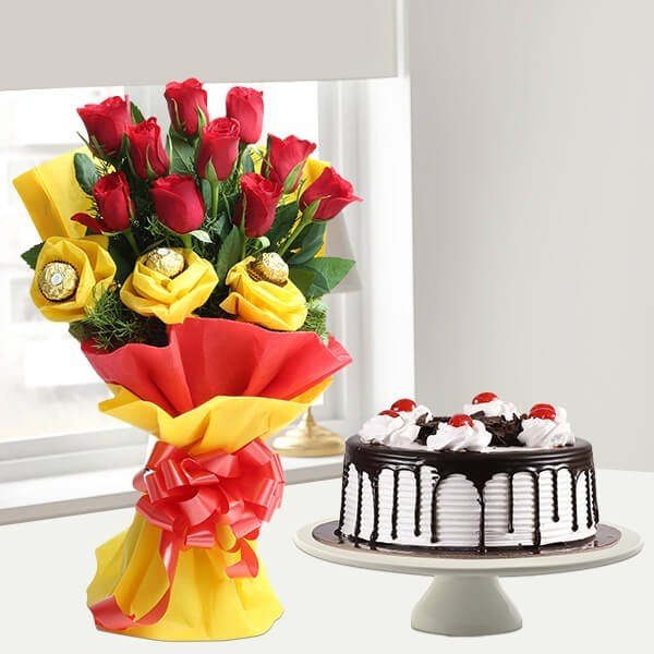 Order Anniversary Gift Hamper with Roses  Dry Fruits Online at Best Price  Free DeliveryIGP Flowers