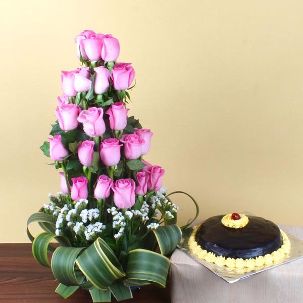 Exotic Pink Roses Arrangement and Chocolate Cake