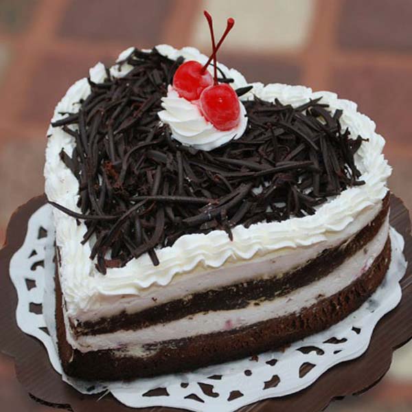 Heartshape Black Forest Cake