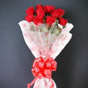 Small Red Roses Bunch