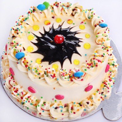 Vanilla Extravagant Cake 