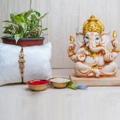 Ganesha Idol with Designer Rakhi and Roli - Chawal