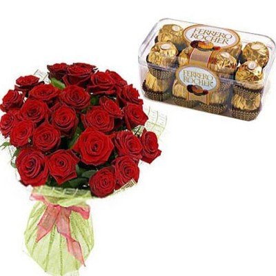 30 Red Roses With Rocher