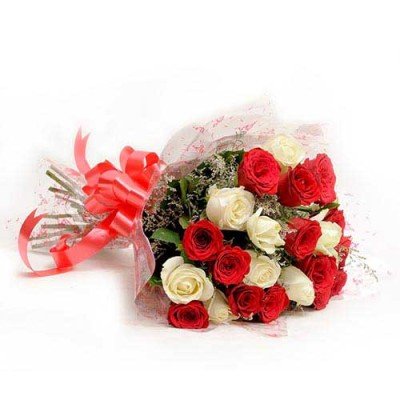 Red N White Roses - Bouquet
