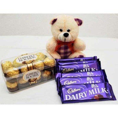 ATTRACTIVE TEDDY ROCHER WITH CHOCOLATES