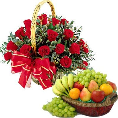 20 Red Roses Arrangement with Fruits